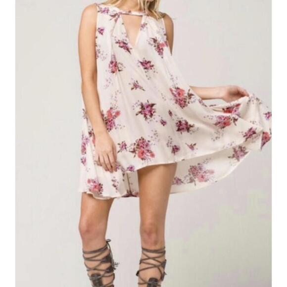 Free People Dresses & Skirts - Free People Boho V-neck Floral Tunic Dress, Women's XS